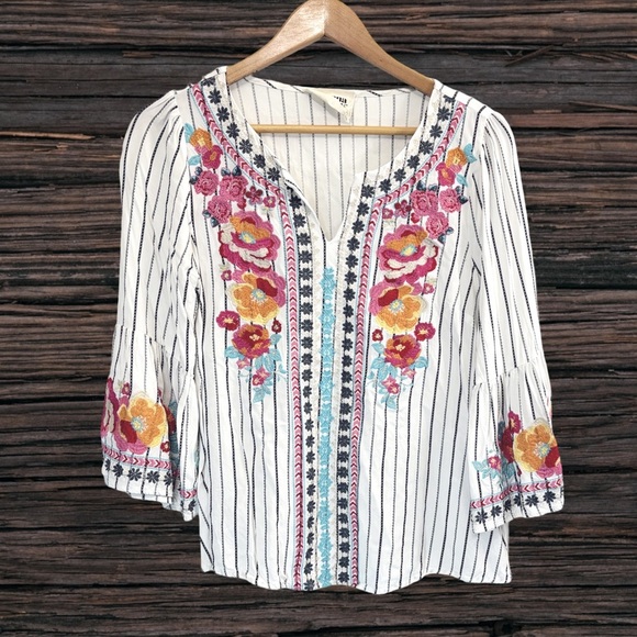 Savanna Jane White and Pink Embroidered Blouse with Three-Quarter Sleeves - Picture 1 of 4